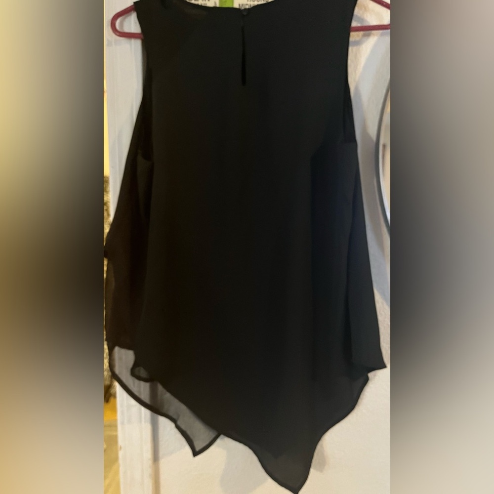 Mossimo sleeveless blouse